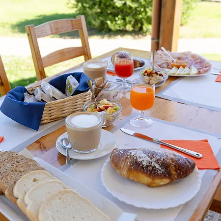 Agriturismo Gli Etruschi Farm stay Populonia
